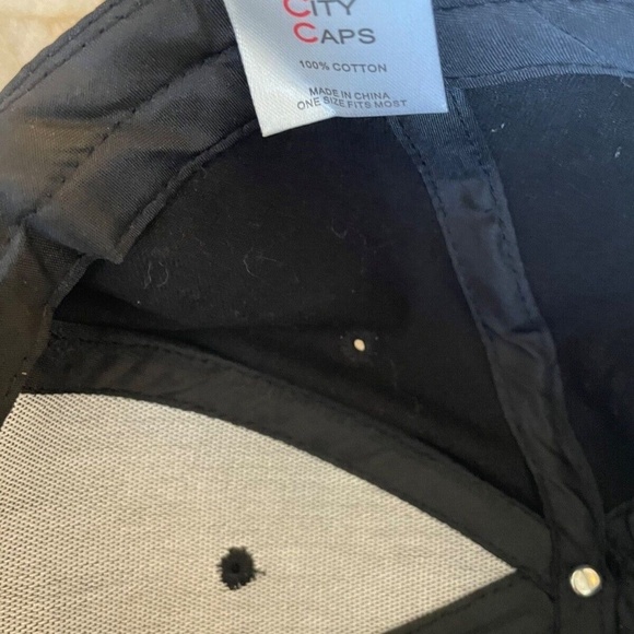 Quake City Caps Herradura Tequila Snapback Baseball Cap; Black - Picture 6 of 7